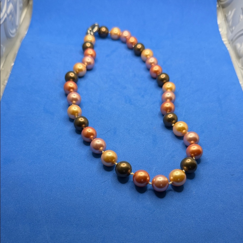 Unique Vintage Multicolor Pearl Necklace